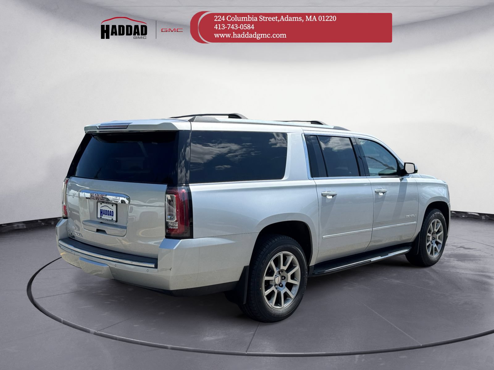Used 2020 GMC Yukon XL Denali AWD/4WD image 4