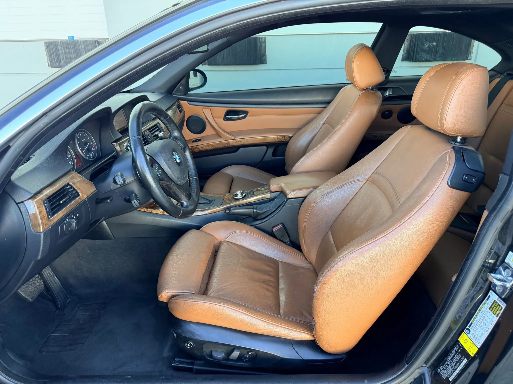 Used 2008 BMW 335xi Coupe w/ Premium Pkg image 10