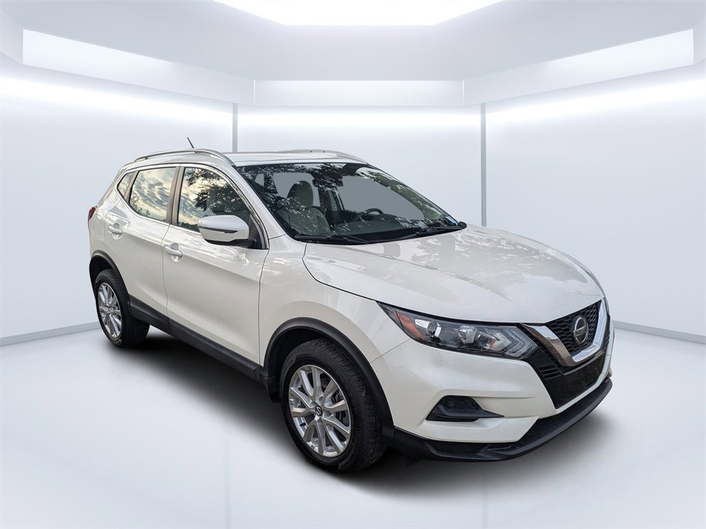 Used 2020 Nissan Rogue Sport SV video 1