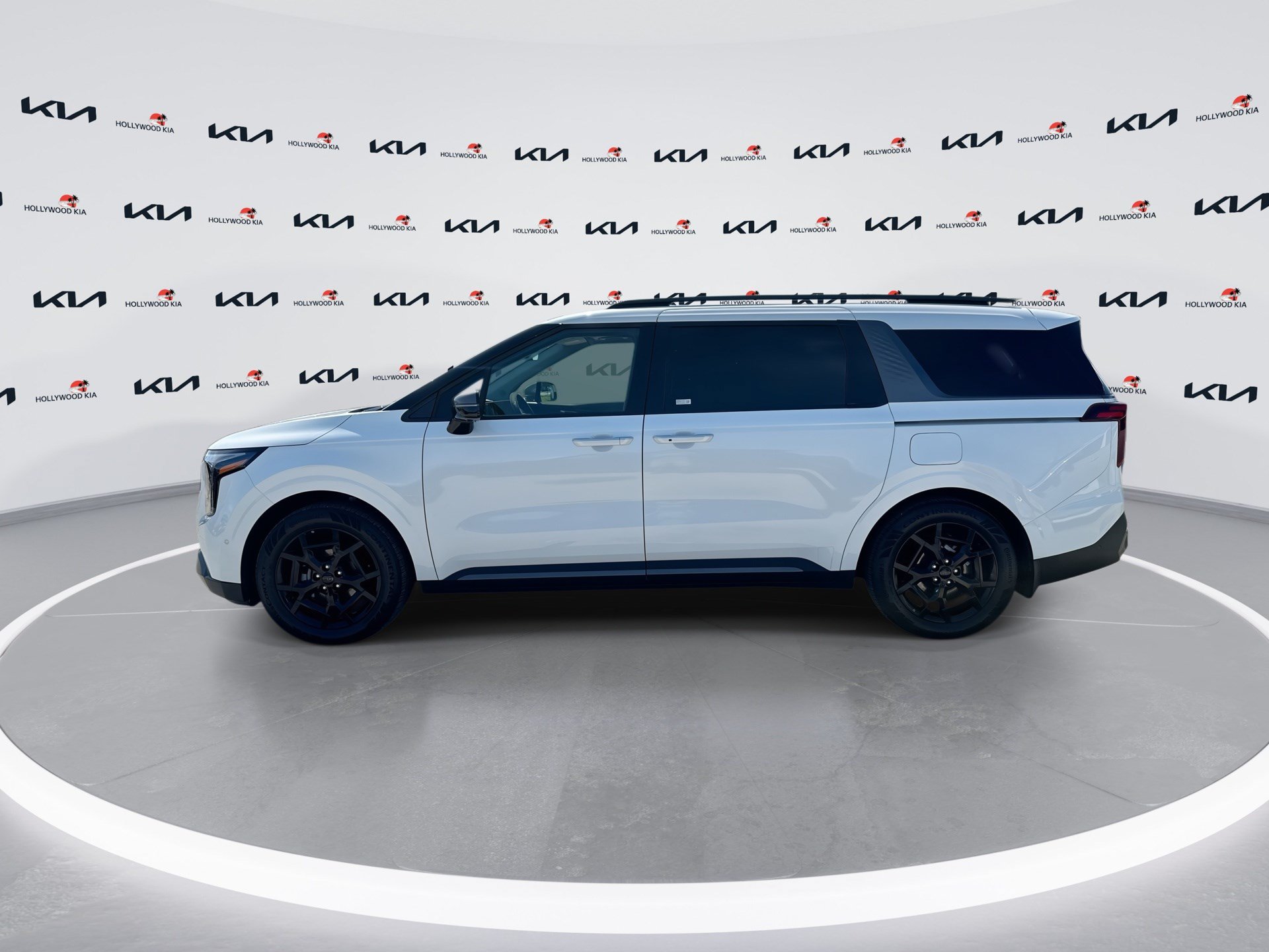 Certified 2026 Kia Carnival SX Prestige FWD image 5