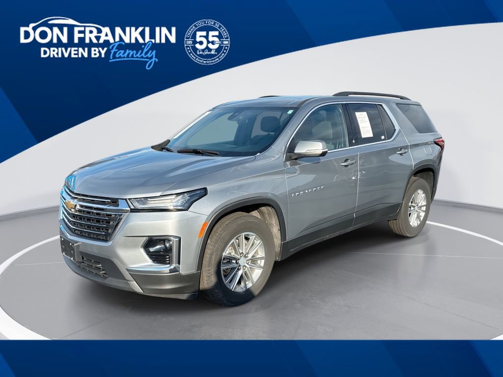 Used 2023 Chevrolet Traverse LT image 1