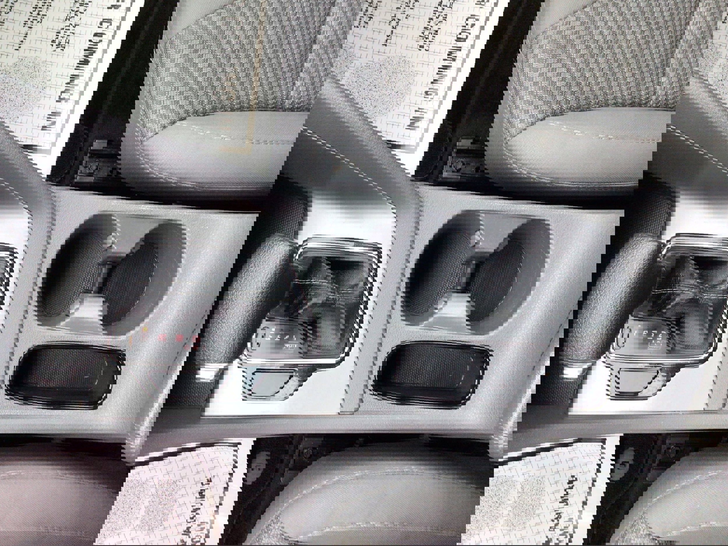 Used 2020 Kia Niro LX image 18