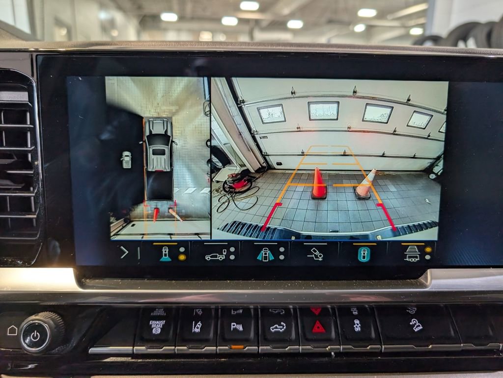 Used 2024 Chevrolet Silverado 2500 High Country w/ Technology Package image 32