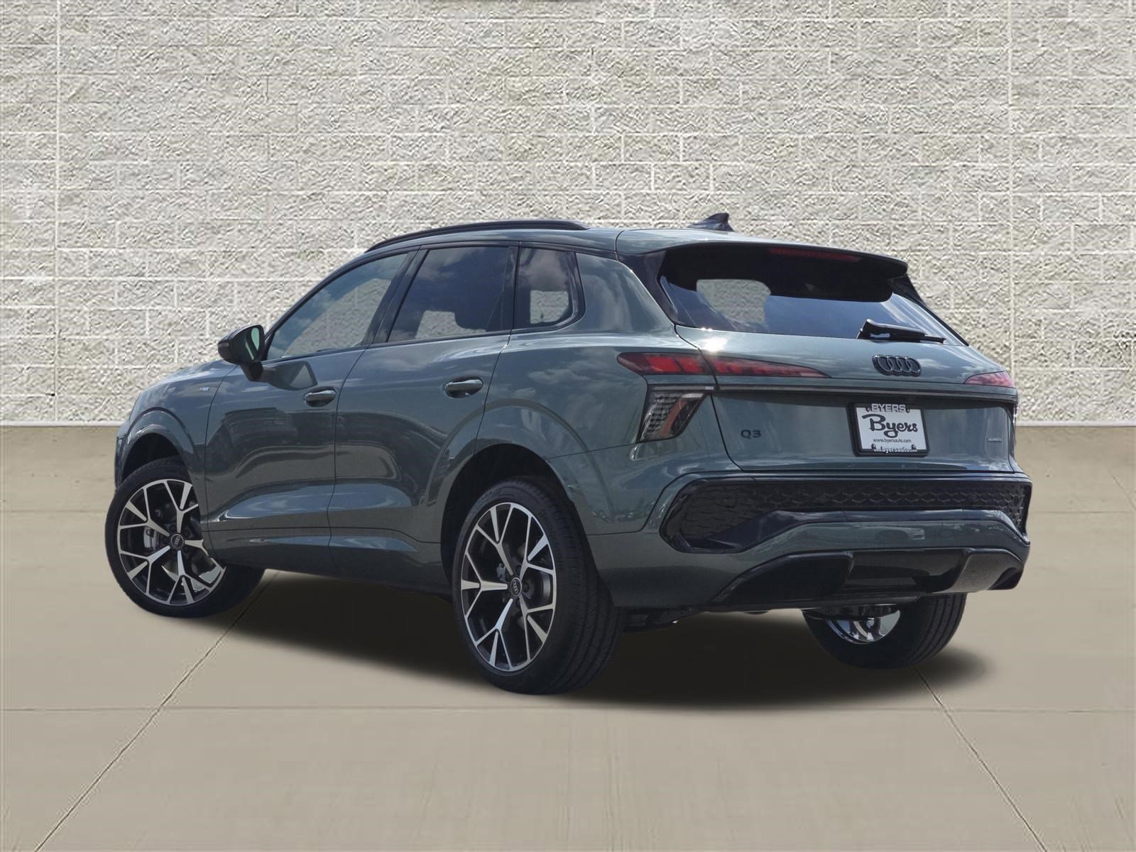 New 2026 Audi Q3 quattro 2.0T AWD/4WD image 5