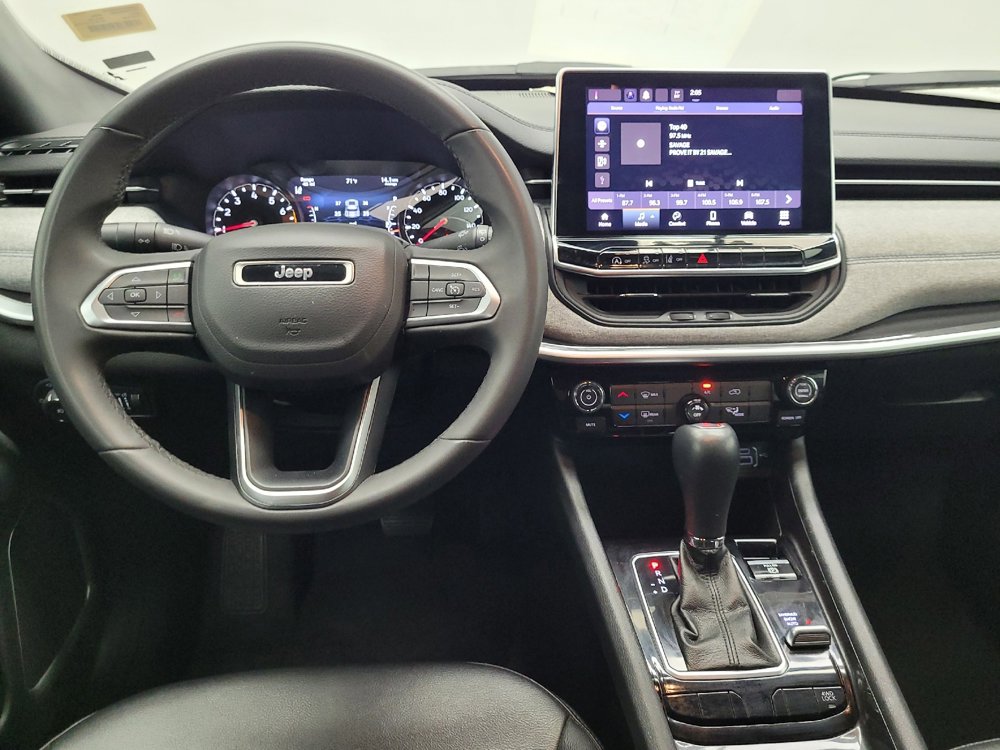 Used 2024 Jeep Compass Latitude image 22