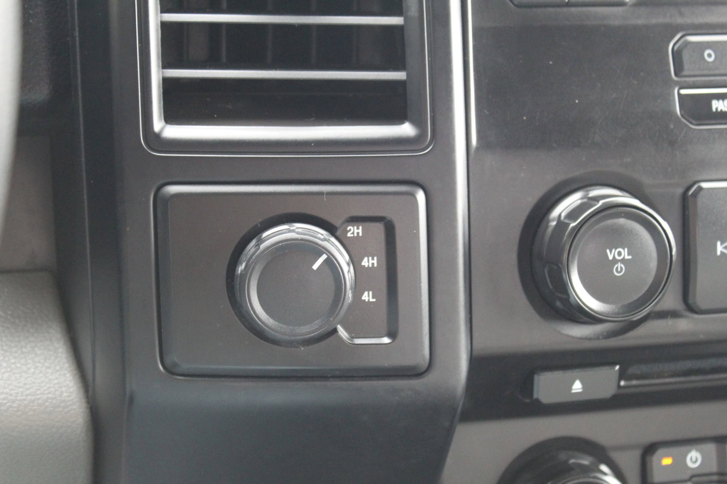 Used 2016 Ford F150 XL w/ Equipment Group 101A Mid image 28