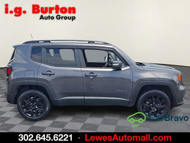 Used 2019 Jeep Renegade Altitude w/ UConnect 8.4 Nav Group AWD/4WD image 7