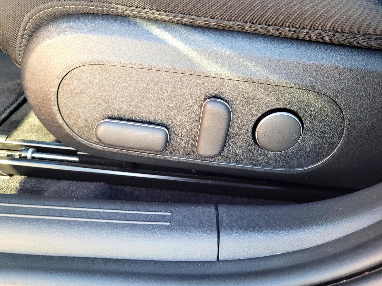 Certified 2025 Hyundai Ioniq 6 SE image 13