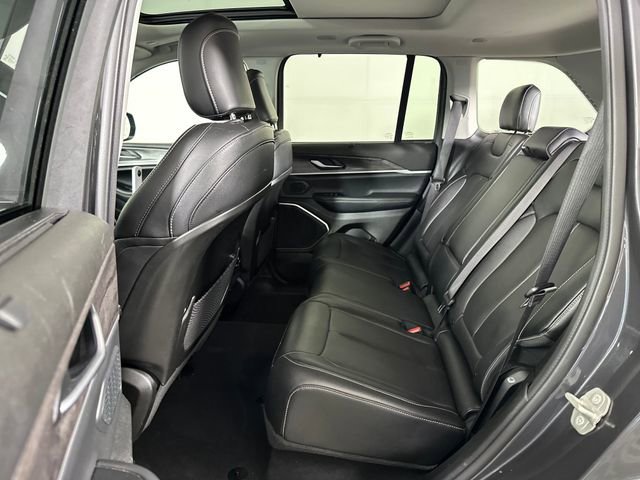 Used 2023 Jeep Grand Cherokee 30th Anniversary image 25