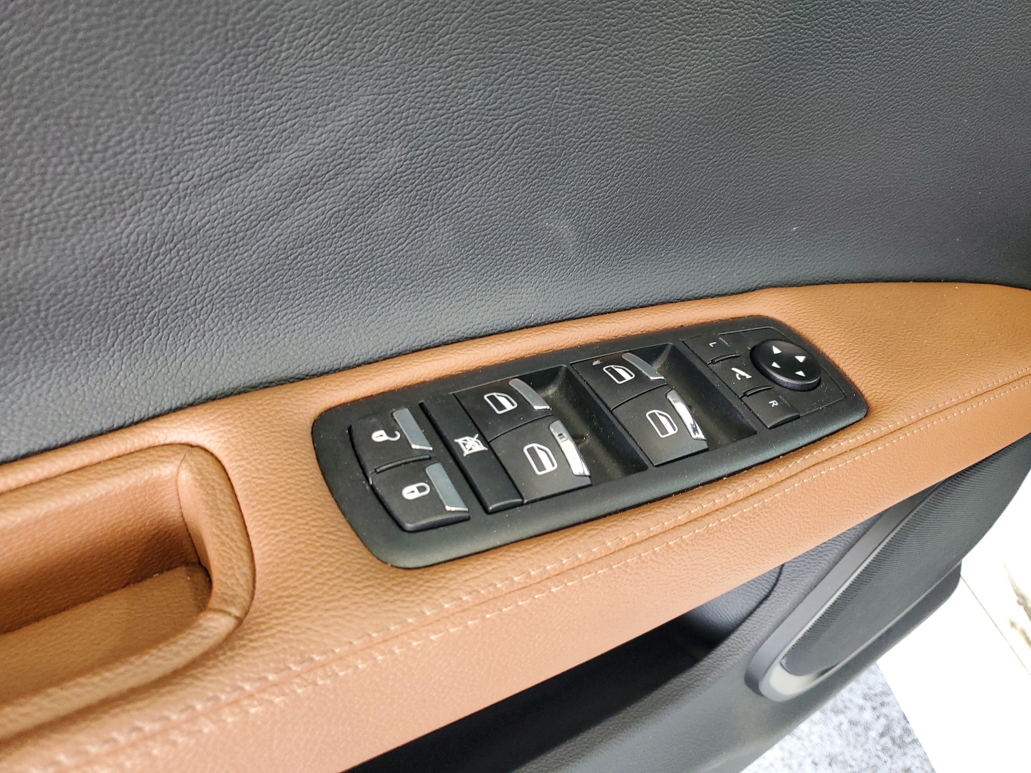 Used 2022 Maserati Ghibli Modena RWD image 16