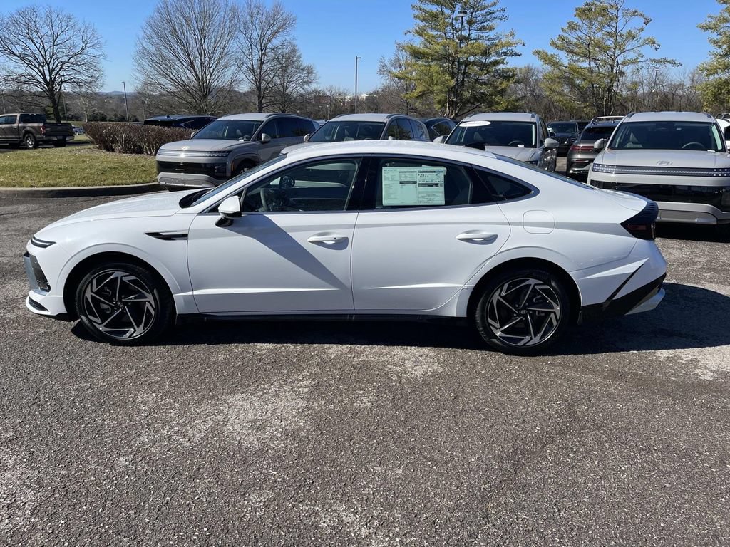 New 2026 Hyundai Sonata SEL FWD image 4
