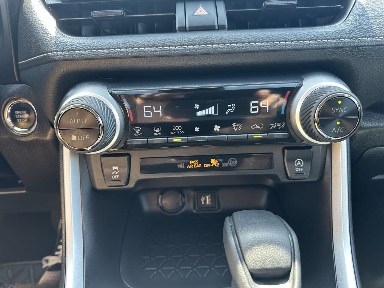 Used 2024 Toyota RAV4 XLE image 16