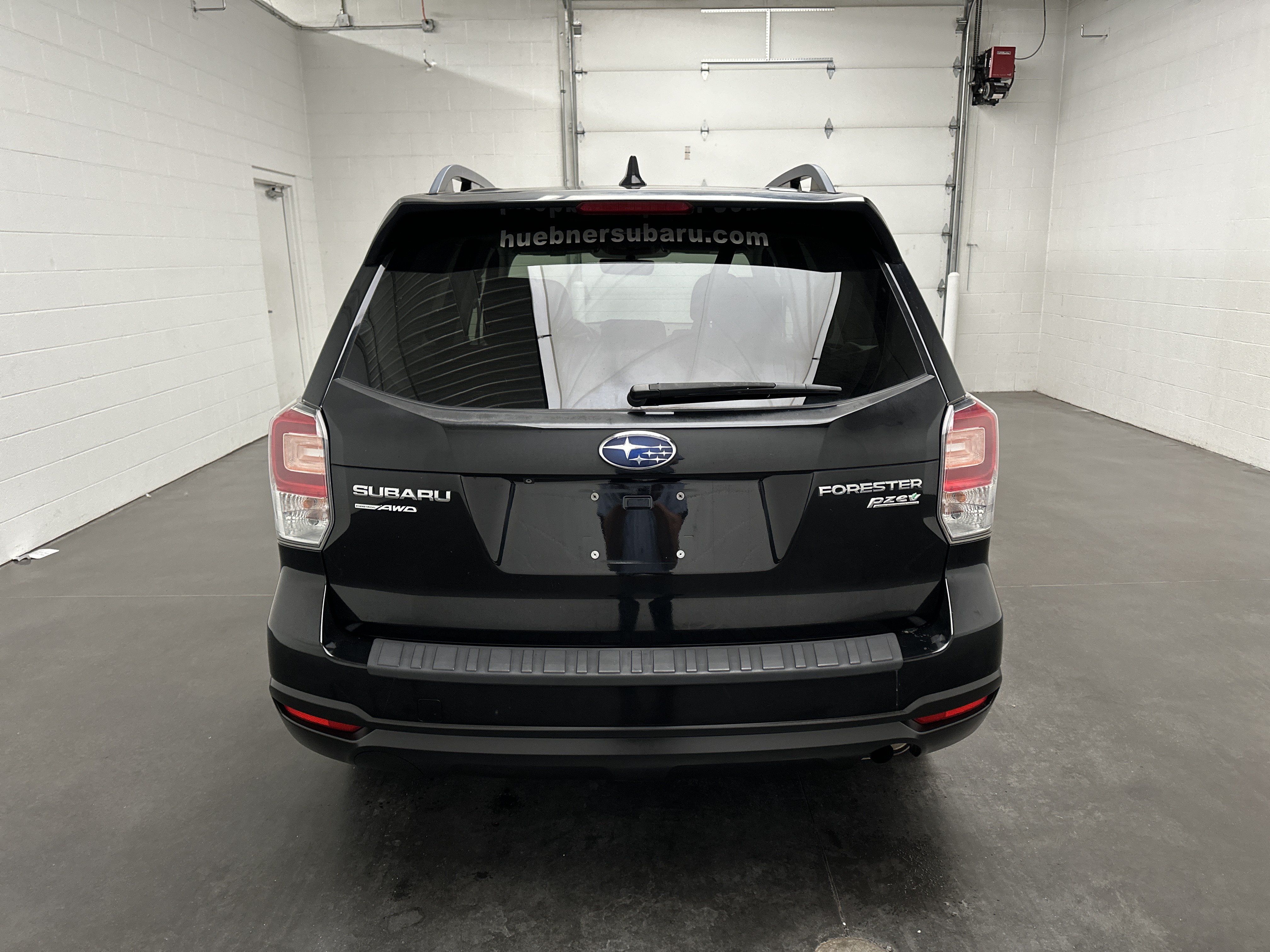 Used 2017 Subaru Forester 2.5i Premium w/ All-Weather Package AWD/4WD image 7
