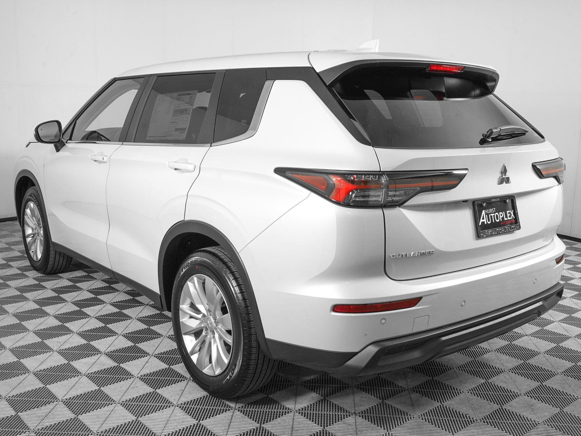 New 2026 Mitsubishi Outlander ES AWD/4WD image 7