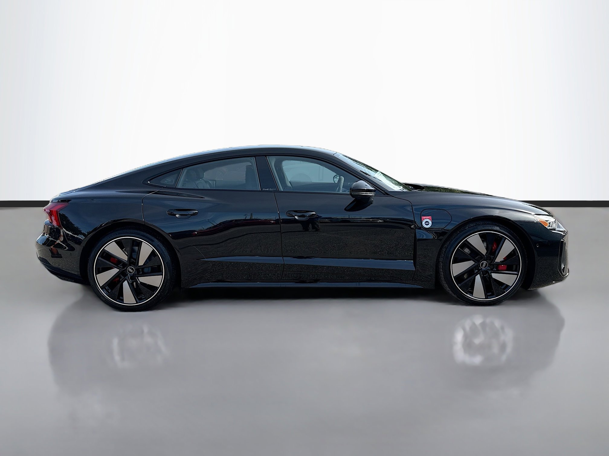 New 2026 Audi S e-tron GT Premium Plus image 2