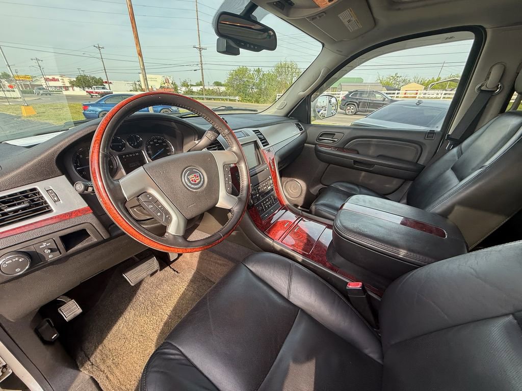 Used 2008 Cadillac Escalade AWD image 14