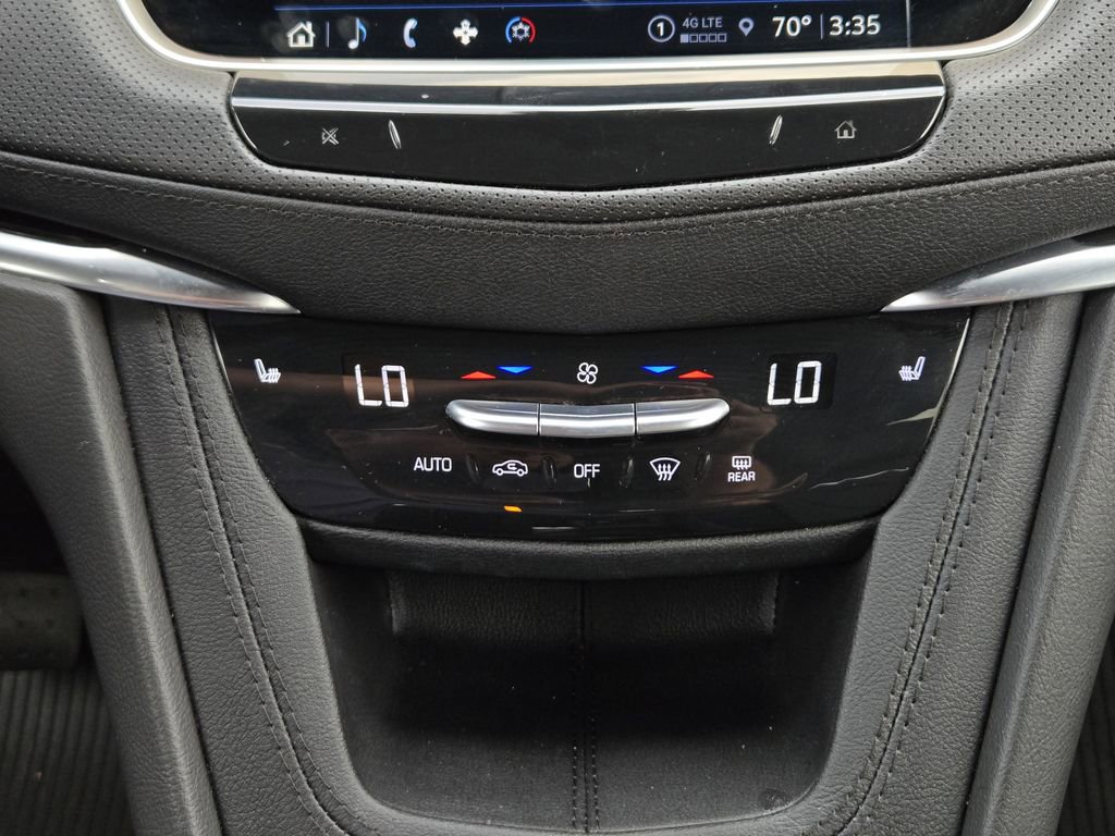Used 2024 Cadillac XT6 Luxury w/ LPO, Floor Liner Package AWD/4WD image 14