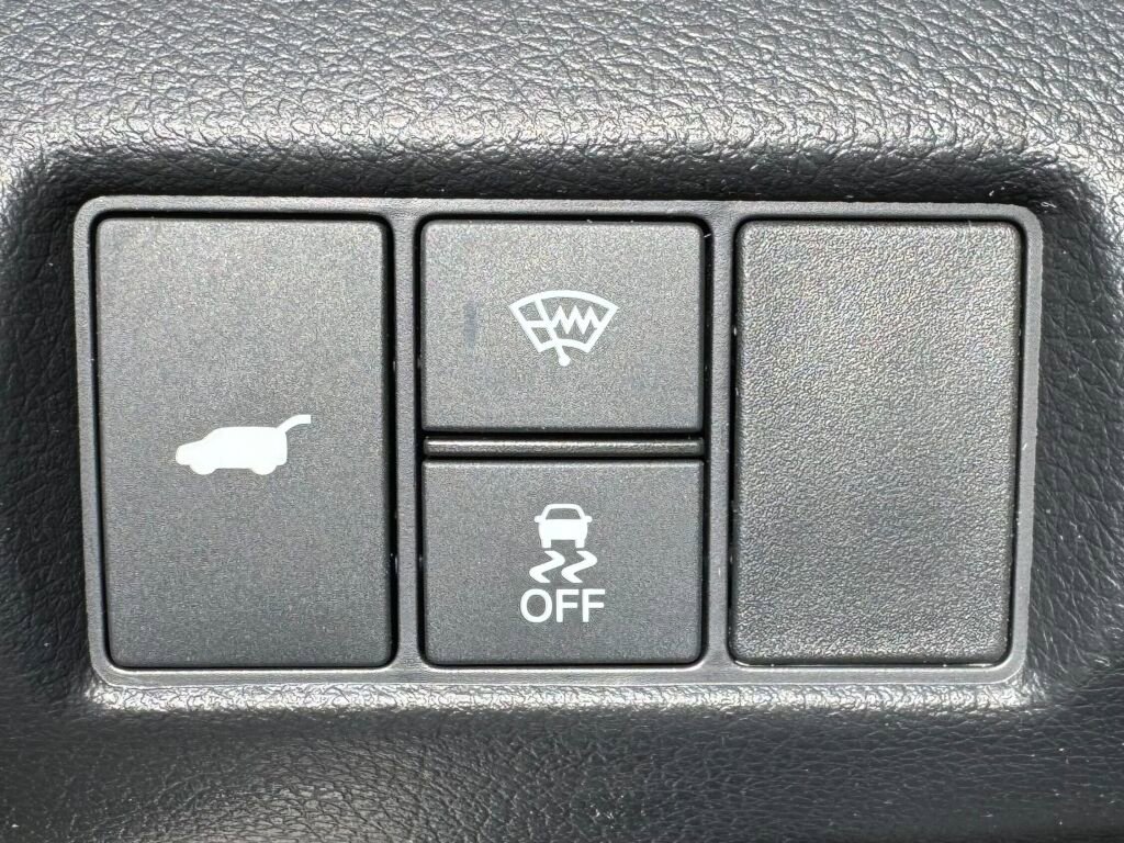 Used 2025 Honda Pilot TrailSport image 32