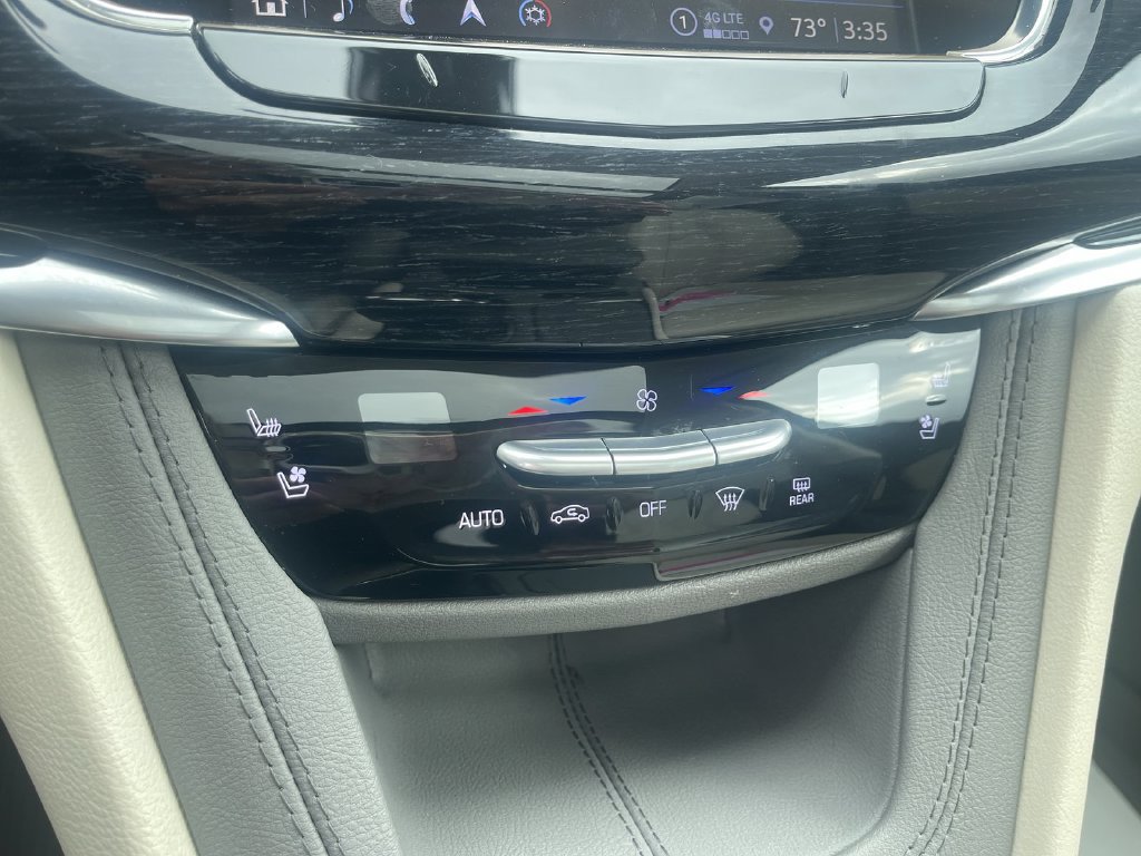 Used 2025 Cadillac XT6 Premium Luxury w/ LPO, Floor Liner Package AWD/4WD image 16