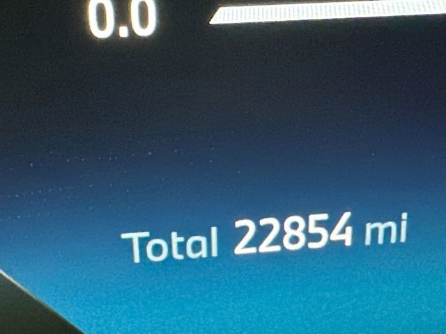 Used 2025 BMW 530i xDrive image 17