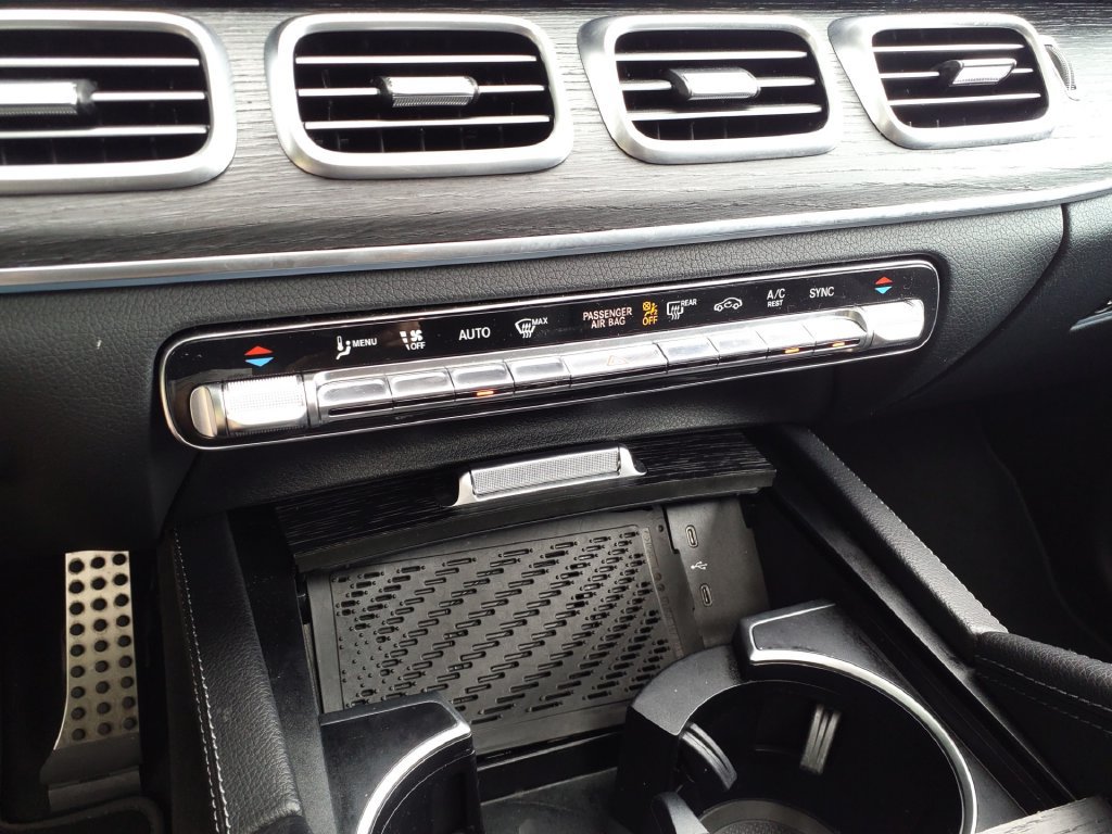 Certified 2024 Mercedes-Benz GLS 450 4MATIC image 31