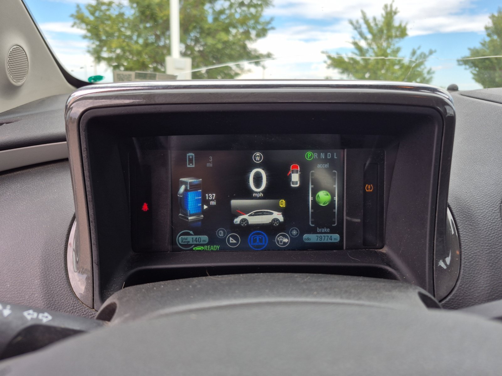 Used 2015 Chevrolet Volt FWD image 10