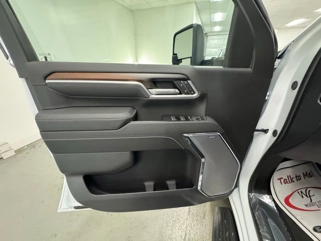 New 2026 GMC Sierra 2500 Denali w/ Denali Reserve Package image 13