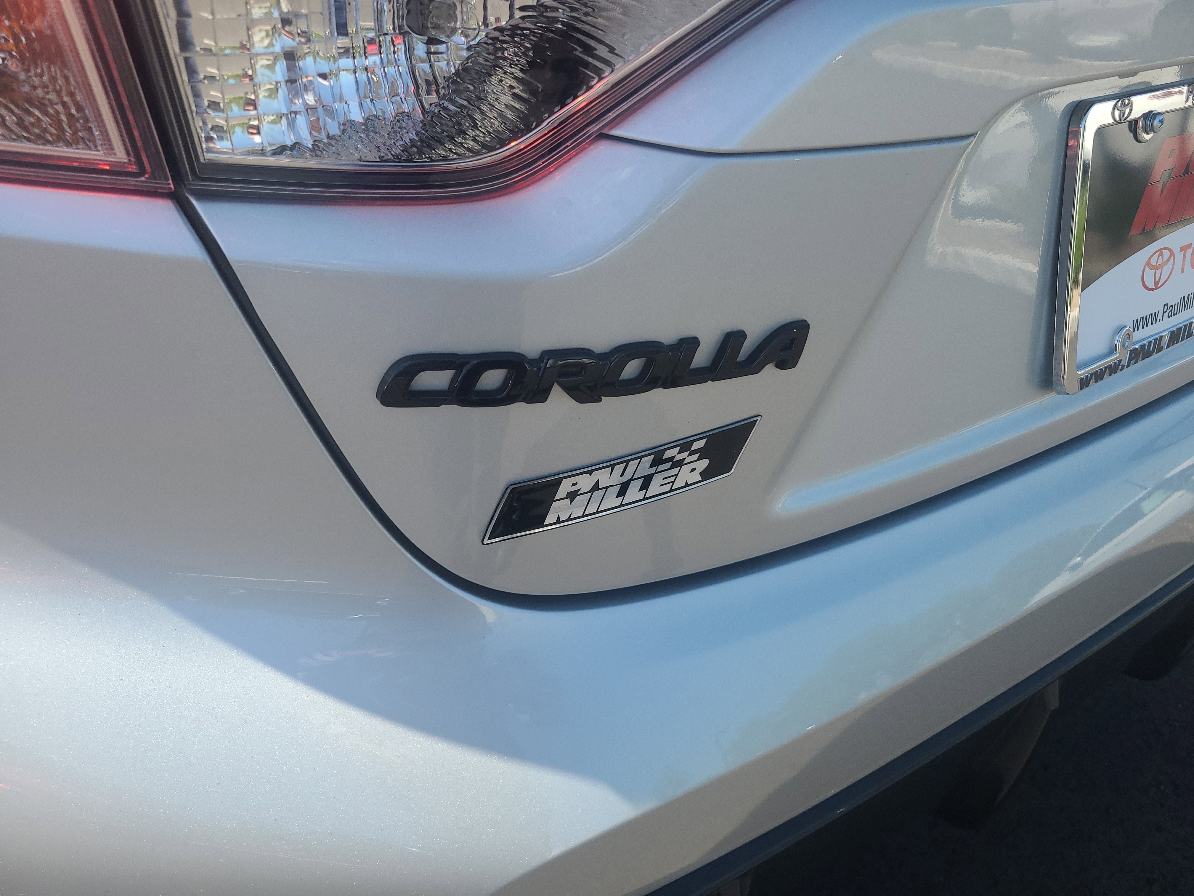 Certified 2025 Toyota Corolla SE w/ SE Premium Package FWD image 29