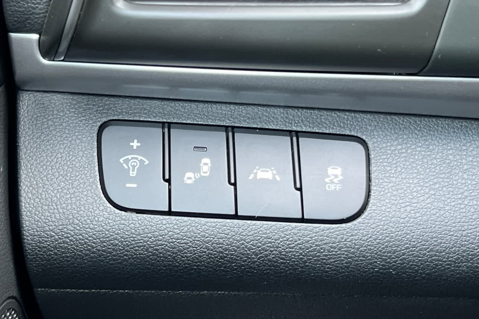 Used 2019 Hyundai Elantra Value Edition w/ Cargo Package FWD image 28
