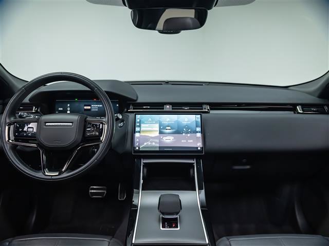 Used 2025 Land Rover Range Rover Velar Dynamic SE AWD/4WD image 16