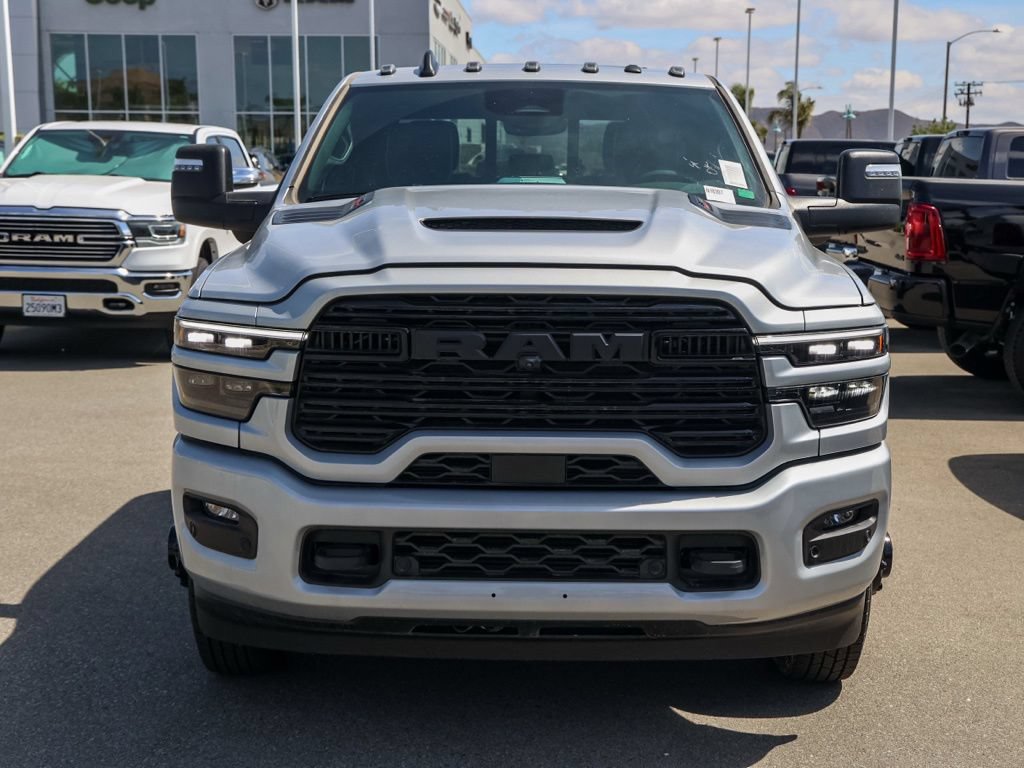 New 2026 RAM 3500 Laramie AWD/4WD image 9