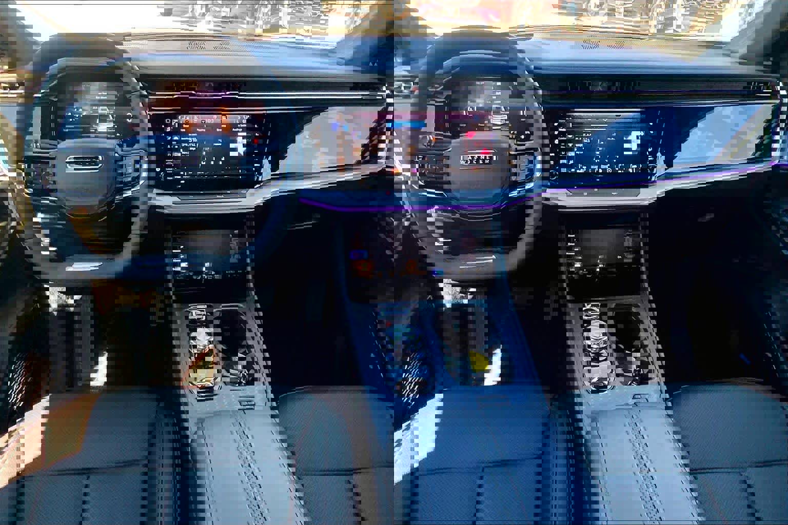 Used 2024 Jeep Wagoneer Launch Edition image 28