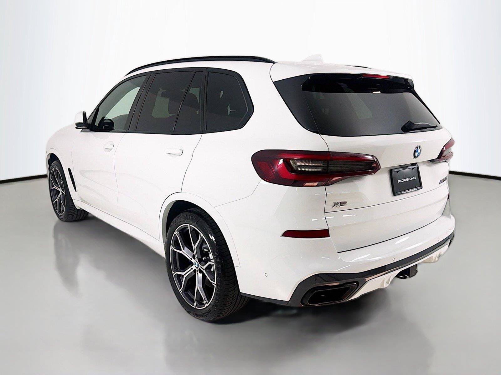 Used 2021 BMW X5 M50i w/ Executive Package AWD/4WD image 3