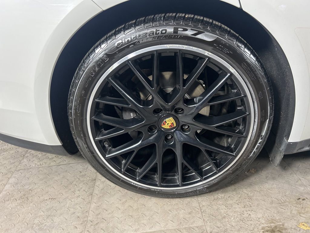 Certified 2023 Porsche Panamera 4 Platinum Edition image 12