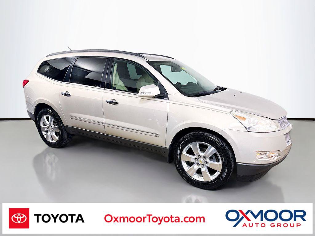 Used 2010 Chevrolet Traverse LTZ FWD video 1