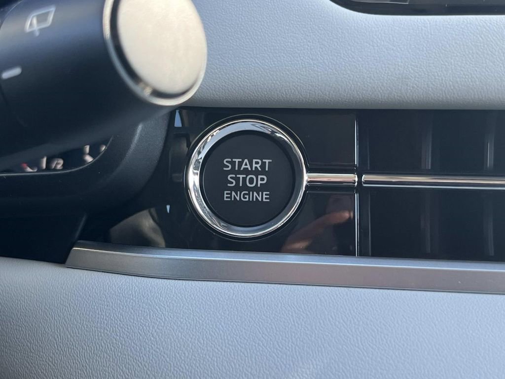 New 2026 Mitsubishi Outlander SE image 22