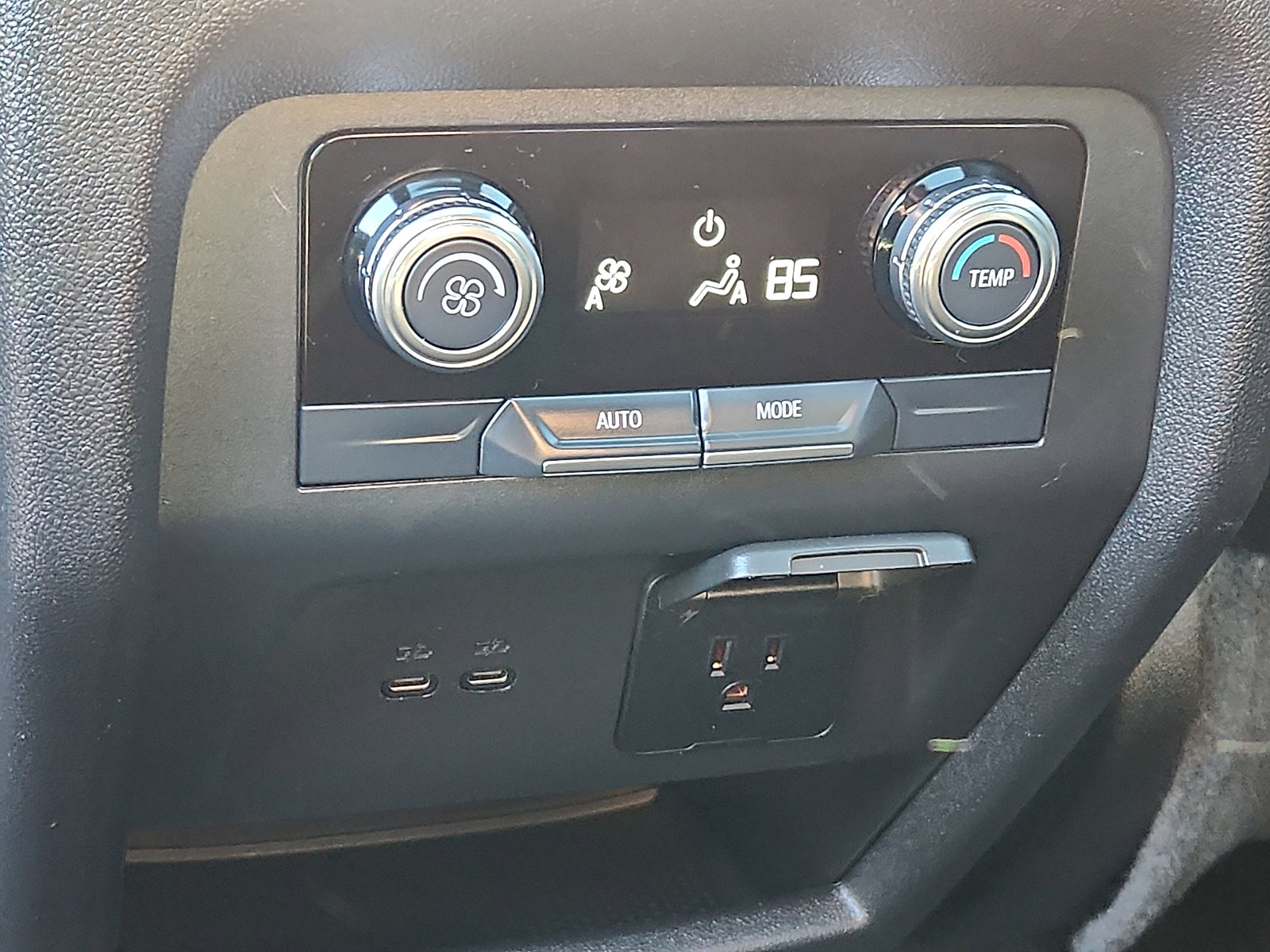 Used 2025 GMC Acadia AT4 image 12