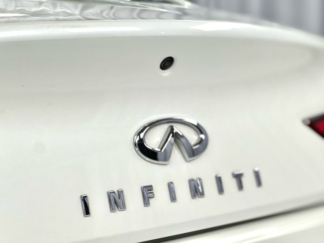 Used 2018 INFINITI Q60 Red Sport 400 w/ Sensory Package 3.0T Sport image 38