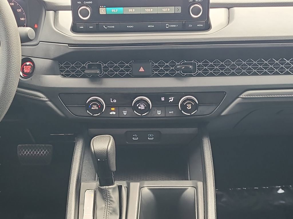 Used 2025 Honda Accord LX image 20