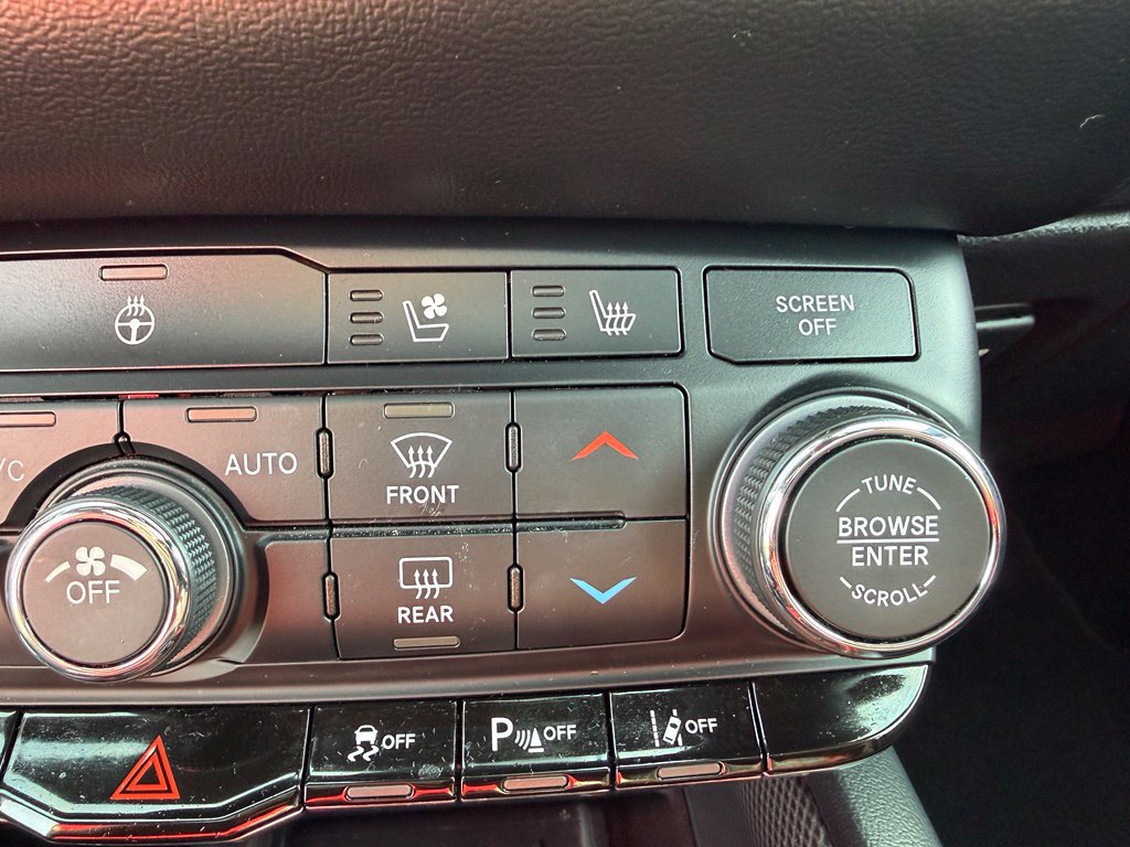 Used 2025 Dodge Durango GT AWD/4WD image 9