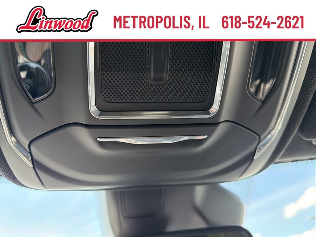 Used 2024 Jeep Grand Cherokee Limited w/ Black Appearance Package AWD/4WD image 35