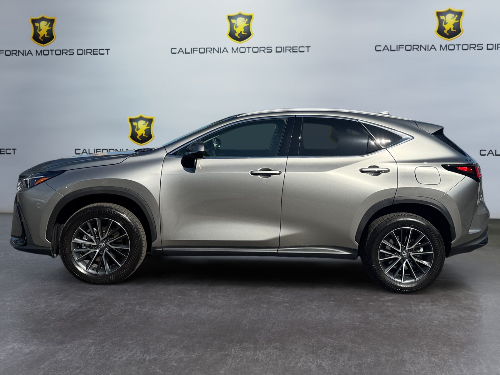 Used 2026 Lexus NX 350h AWD w/ Cold Area Package image 2