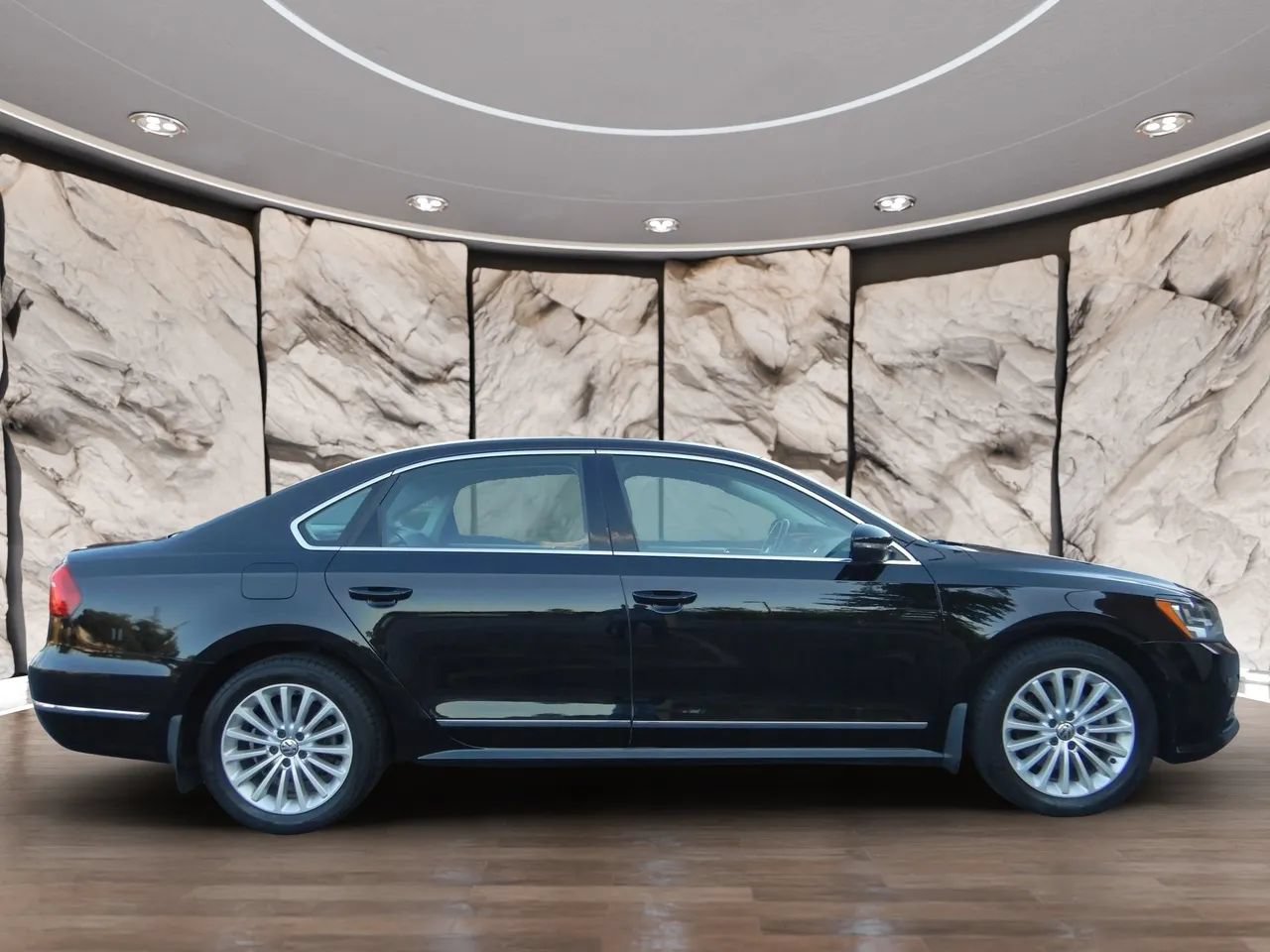 Used 2016 Volkswagen Passat 1.8T SE FWD image 5