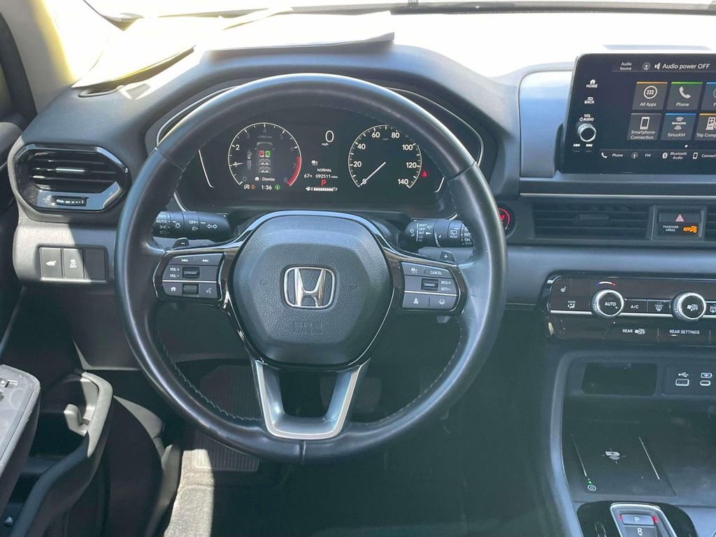 Used 2025 Honda Pilot EX-L image 15