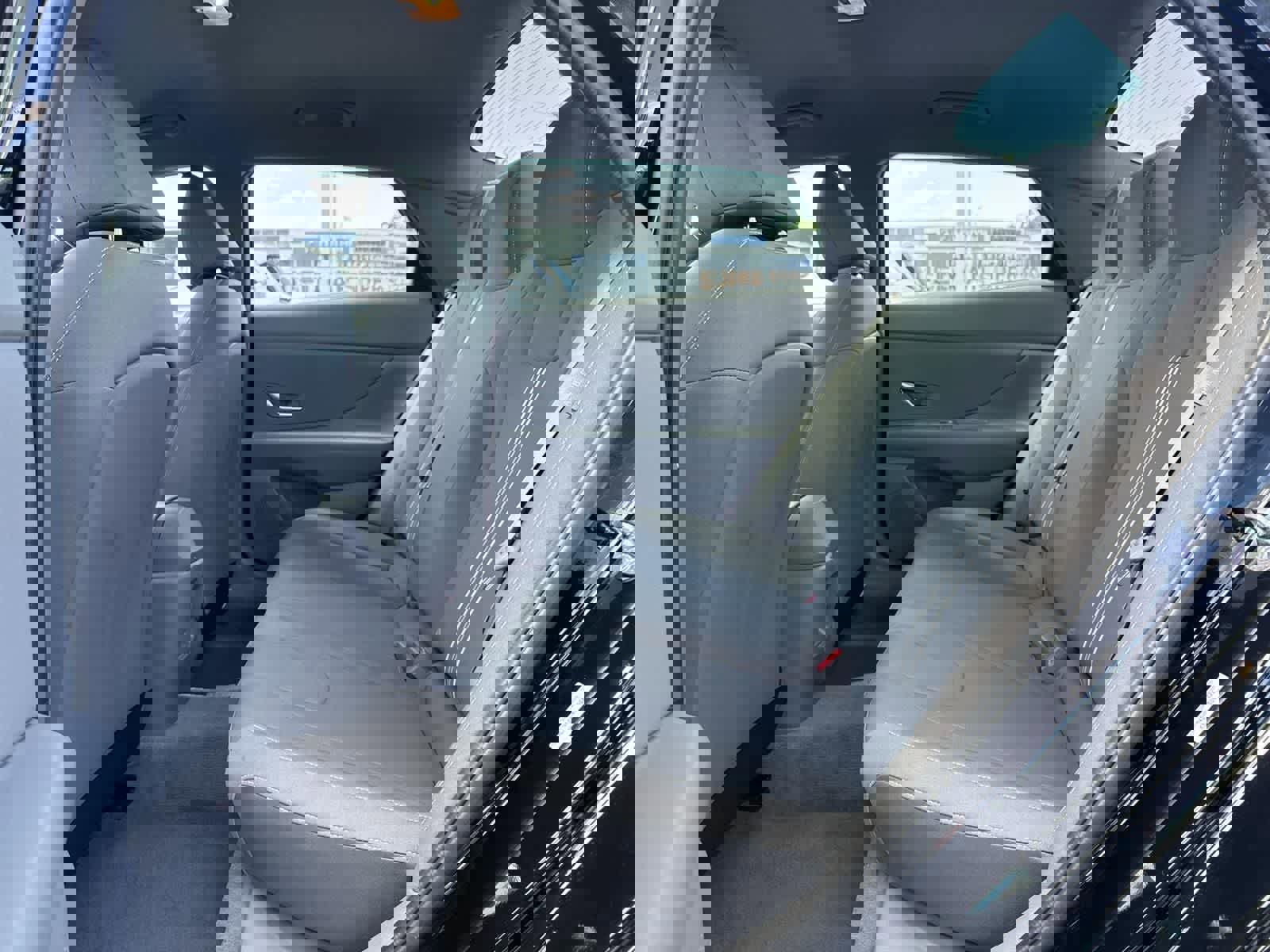 Certified 2025 Hyundai Elantra Sport image 26