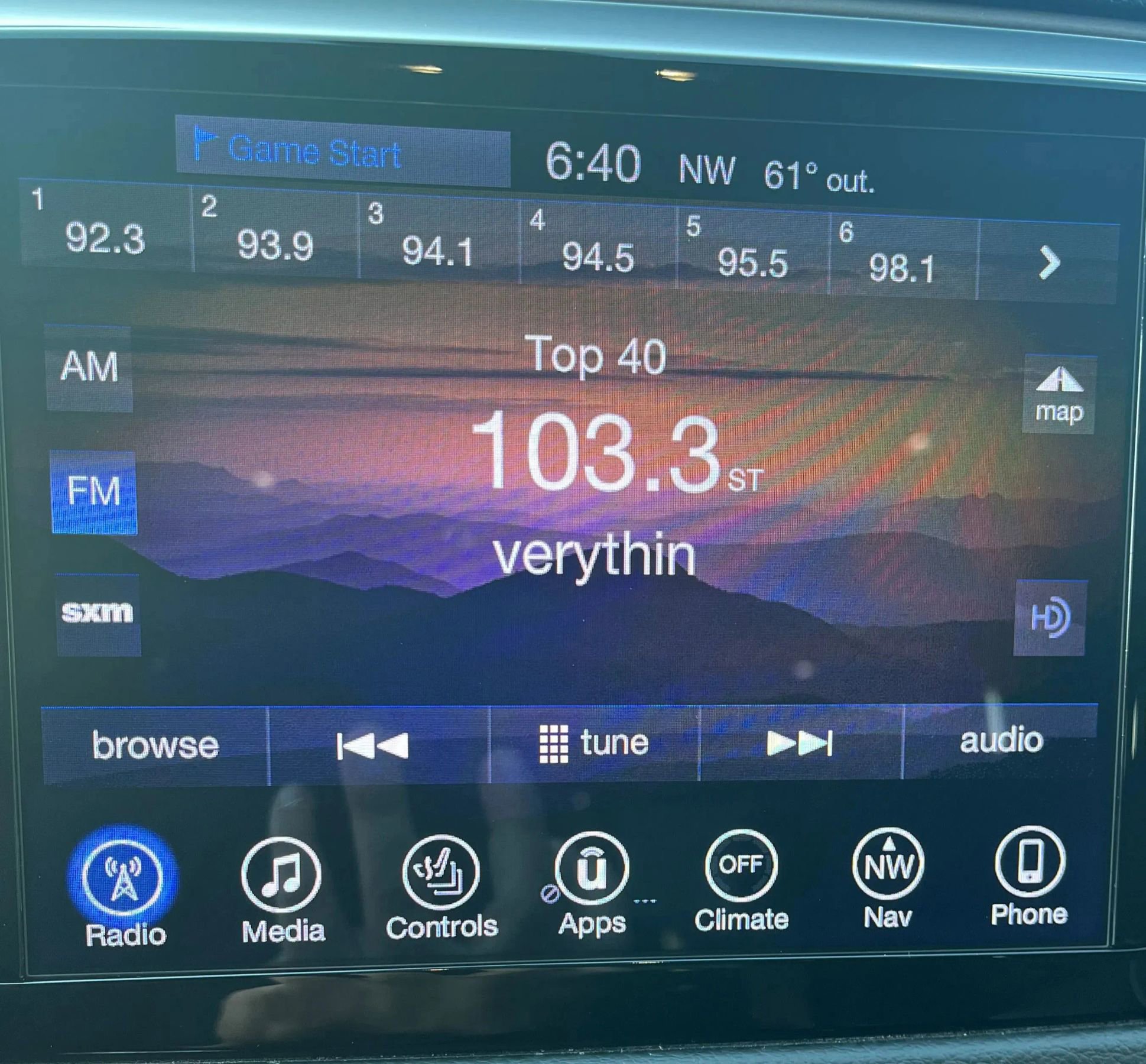 Used 2017 Chrysler Pacifica Touring-L FWD image 21