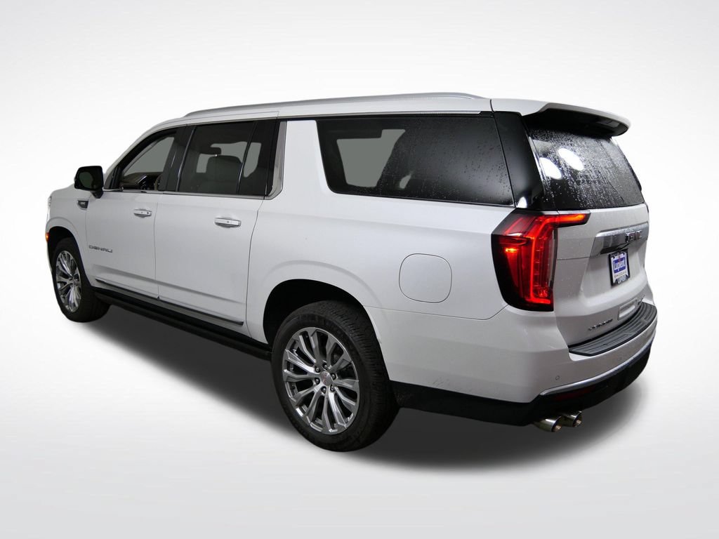 Used 2022 GMC Yukon XL Denali AWD/4WD image 7