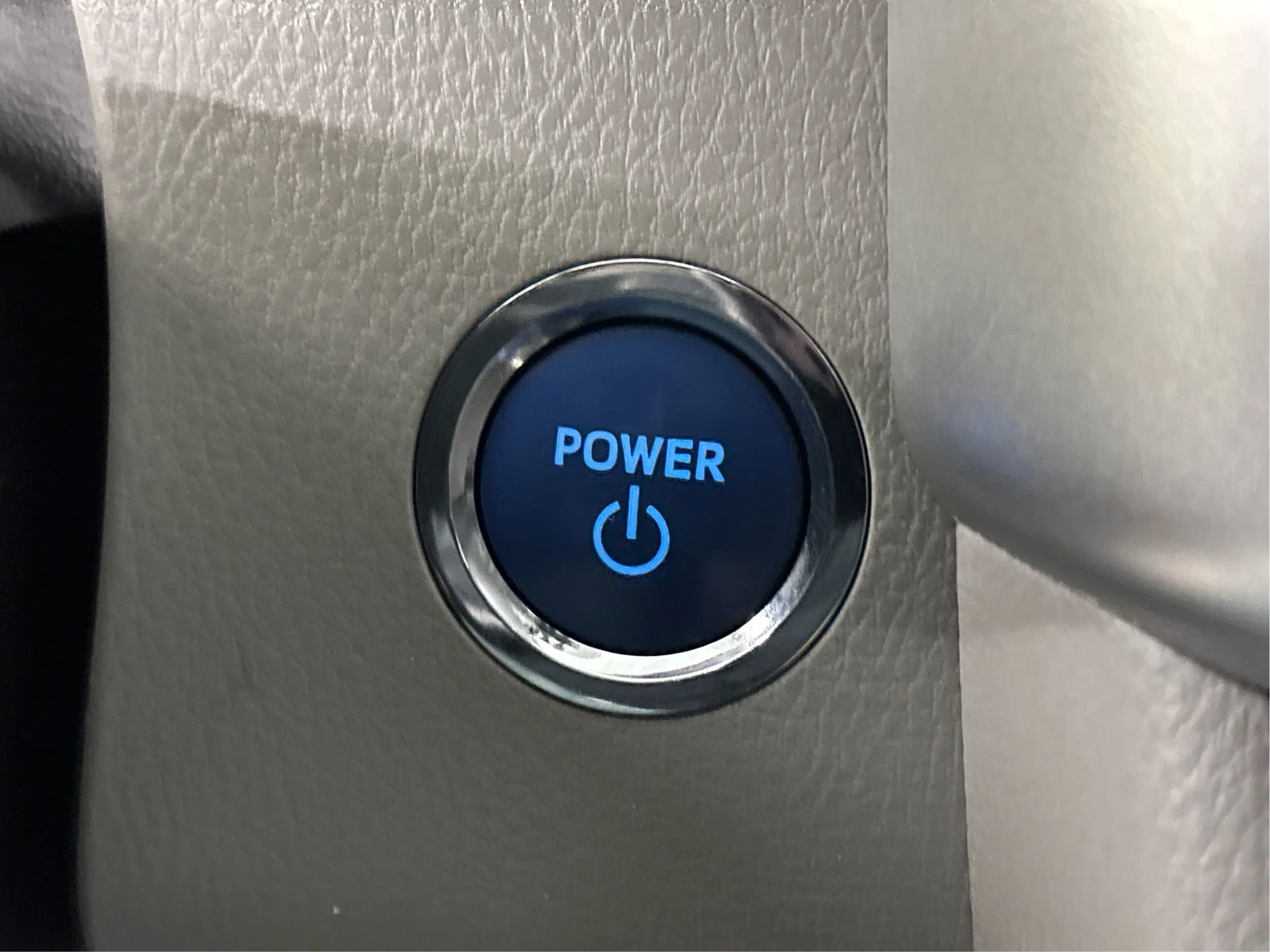 Used 2016 Toyota Highlander Limited image 40