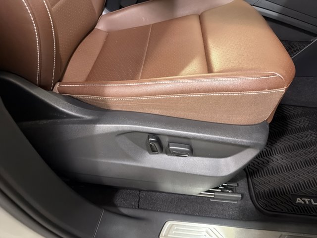 Certified 2023 Volkswagen Atlas SEL R-Line AWD/4WD image 37