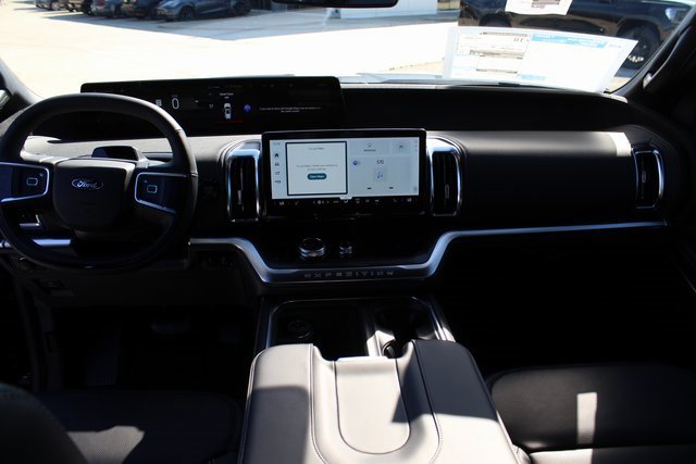 New 2025 Ford Expedition Max Platinum image 10